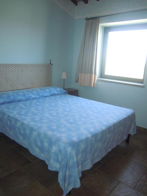 Casa Vacanze Vigna Di Valle Bracciano  Zimmer foto