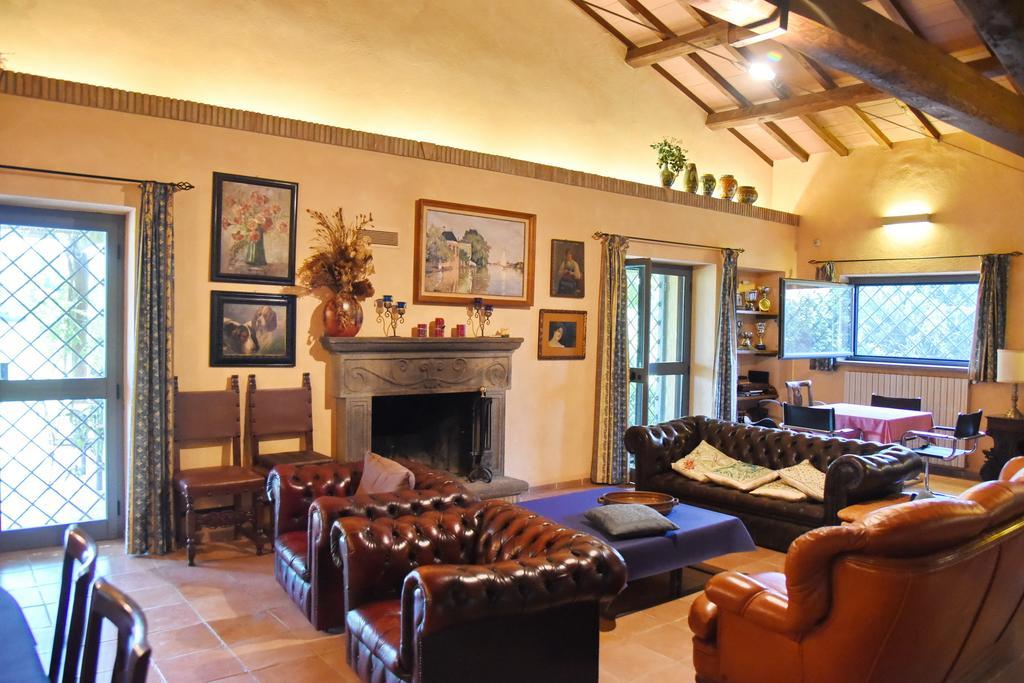 Casa Vacanze Vigna Di Valle Bracciano  Zimmer foto