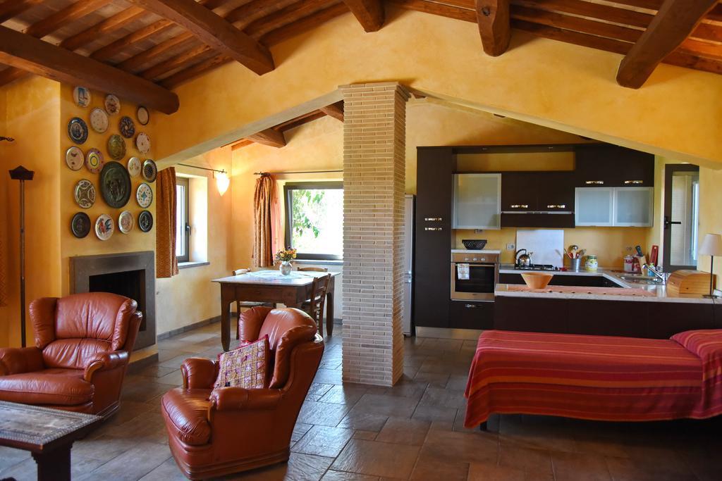 Casa Vacanze Vigna Di Valle Bracciano  Zimmer foto