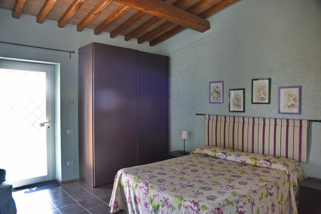 Casa Vacanze Vigna Di Valle Bracciano  Zimmer foto