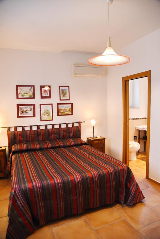 Casa Vacanze Vigna Di Valle Bracciano  Zimmer foto